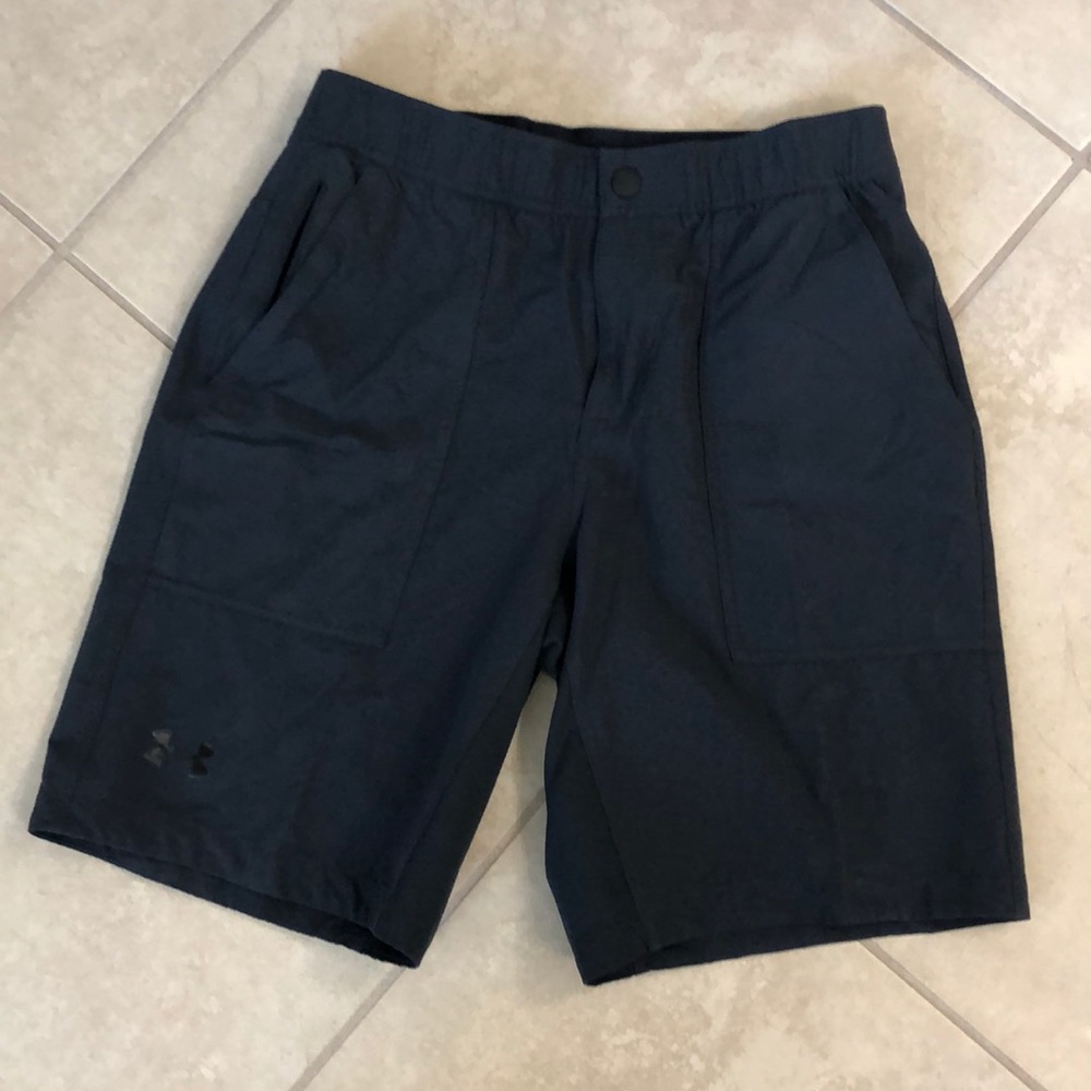 Under Armour men’s shorts medium